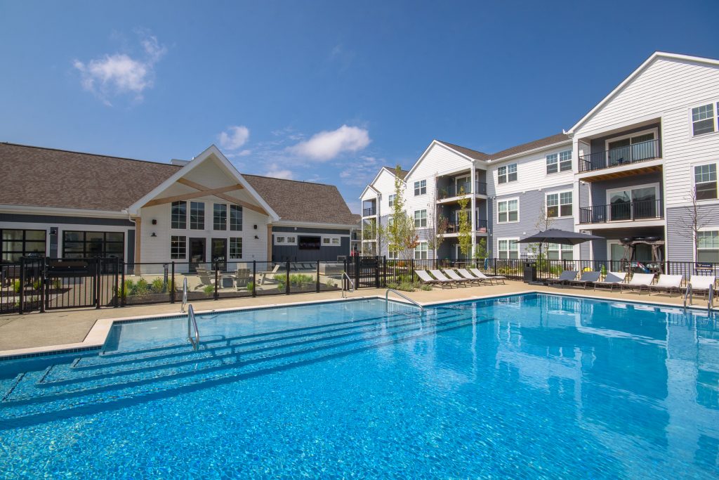 VC Yard - Luxury Apartment Living with a pool